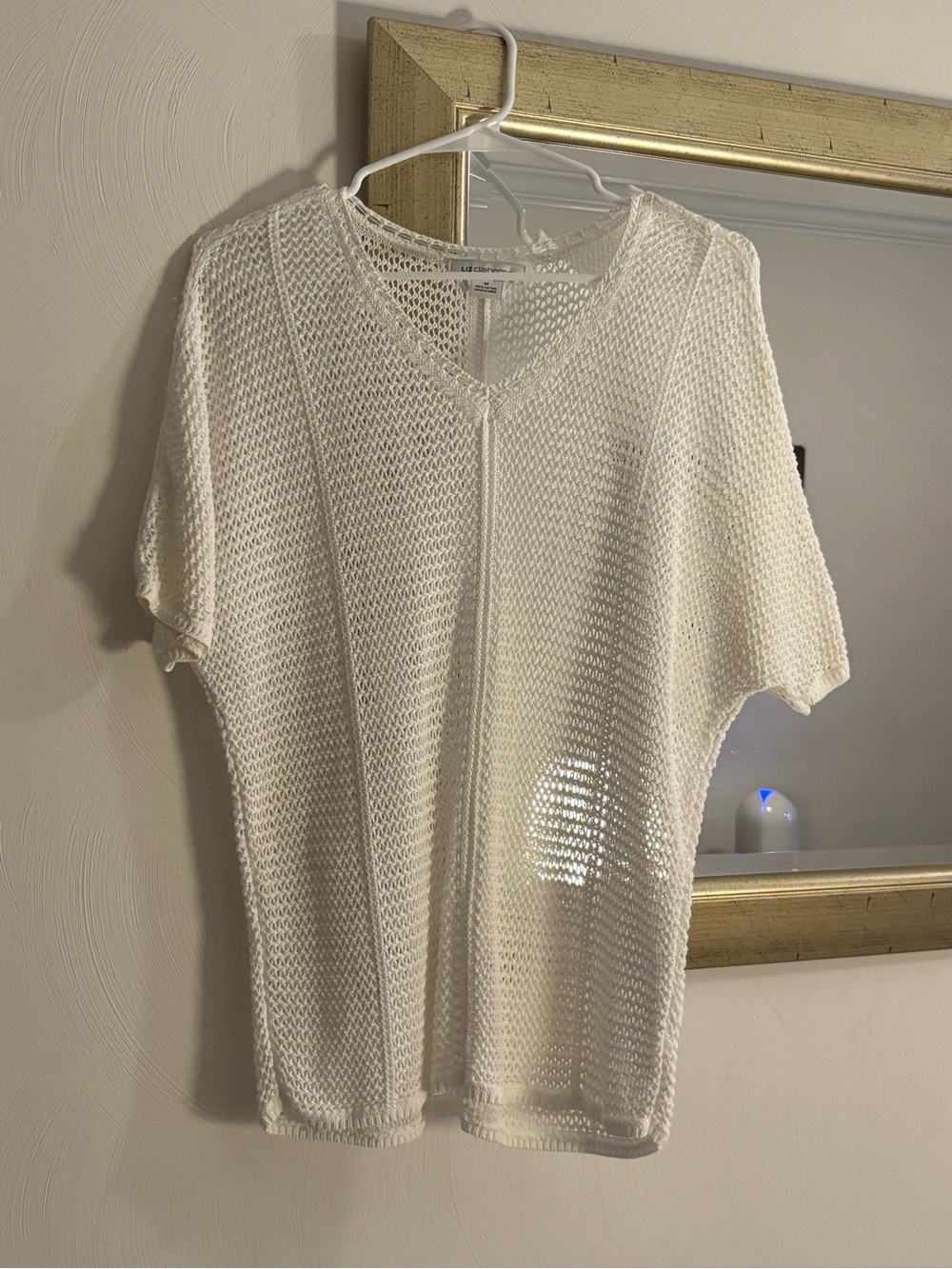 Liz Claiborne White Open Knit size M